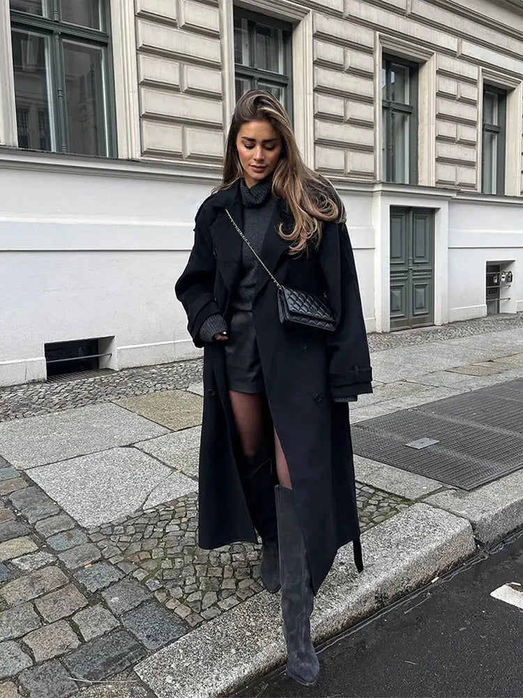 Amara | Timeless Black Coat